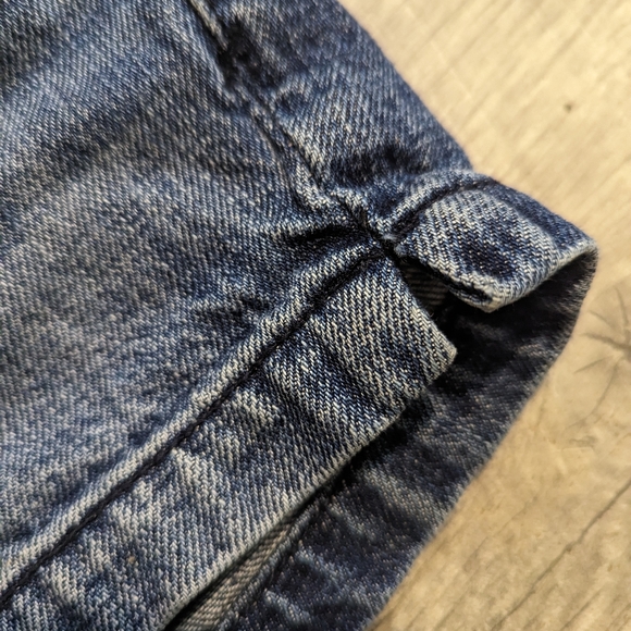 American Eagle Denim Shorts size 2 zipper front pockets CUTE! - Picture 7 of 9